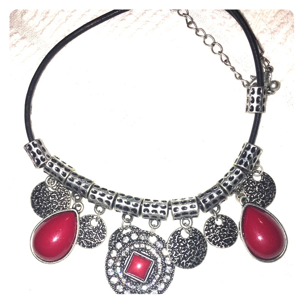 Premier Designs necklace